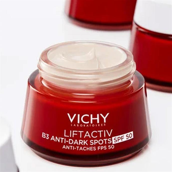Denní krém Liftactiv B3 Anti-Dark Spots SPF 50, Vichy, 1151 Kč
