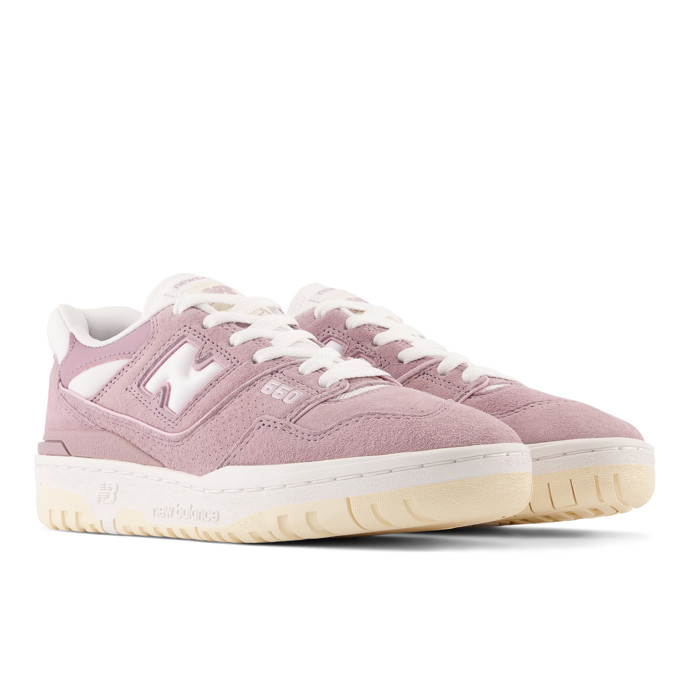 Dámské boty New Balance, kolekce 550, 3699 Kč
Dámské boty New Balance, kolekce 550, 3699 Kč