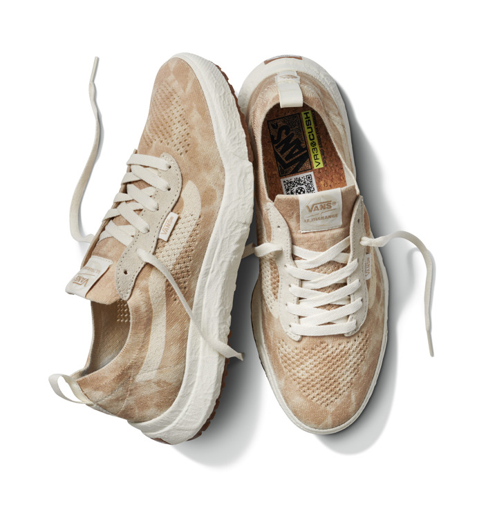 Tenisky UltraRange VR3 v barvě Beach Sand, Vans, cena okolo 2499 Kč
Tenisky UltraRange VR3 v barvě Beach Sand, Vans, cena okolo 2499 Kč