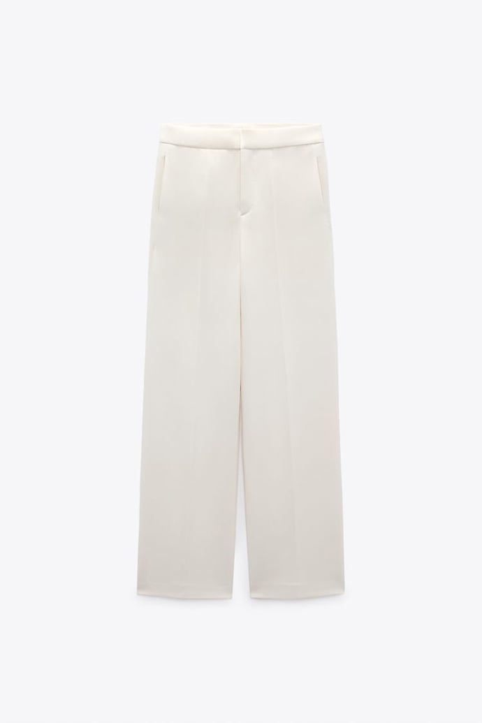 Bílé kalhoty, Zara, 1399 Kč
Bílé kalhoty, Zara, 1399 Kč
