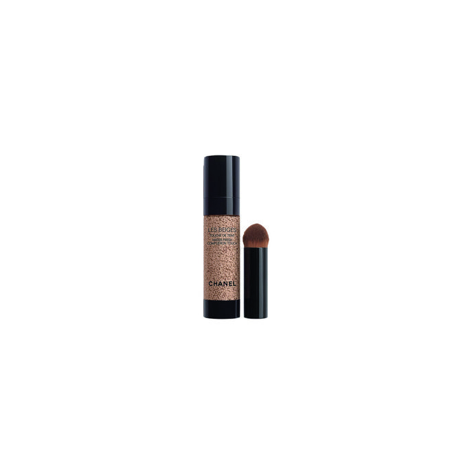 Make-up Les Beiges Water-Fresh Complexion Touch, Chanel, 20 ml, 1830 Kč
Make-up Les Beiges Water-Fresh Complexion Touch, Chanel, 20 ml, 1830 Kč