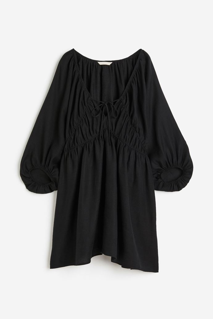 Oversized šaty ze směsi lyocellu, H&M, 1299 Kč

Během Dnů Marianne koupíte se slevou 20 % – platí při nákupu nad 999 Kč pro členy H&M Hello Member
