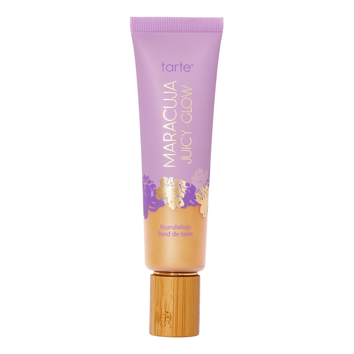 Maracuja Juicy Glow Skin Tint Foundation, Tarte, 1060 Kč, Sephora
Maracuja Juicy Glow Skin Tint Foundation, Tarte, 1060 Kč, Sephora