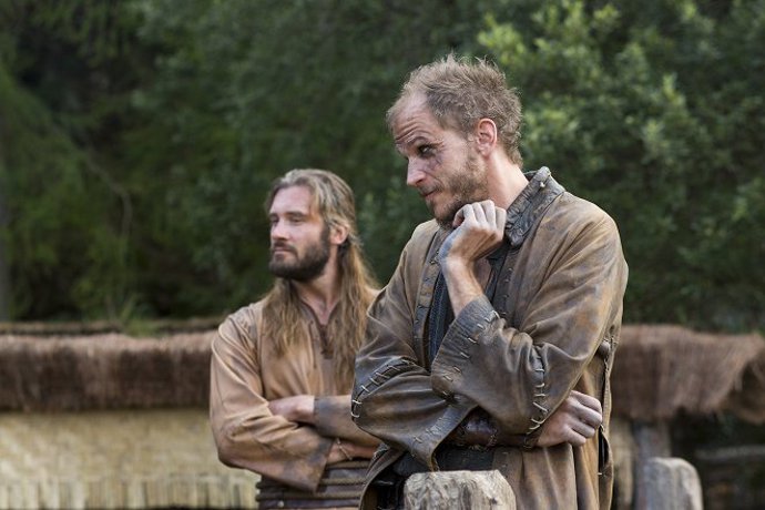 Seriálový Floki z Vikingů měl vždy výrazně pomalovaný obličej.
