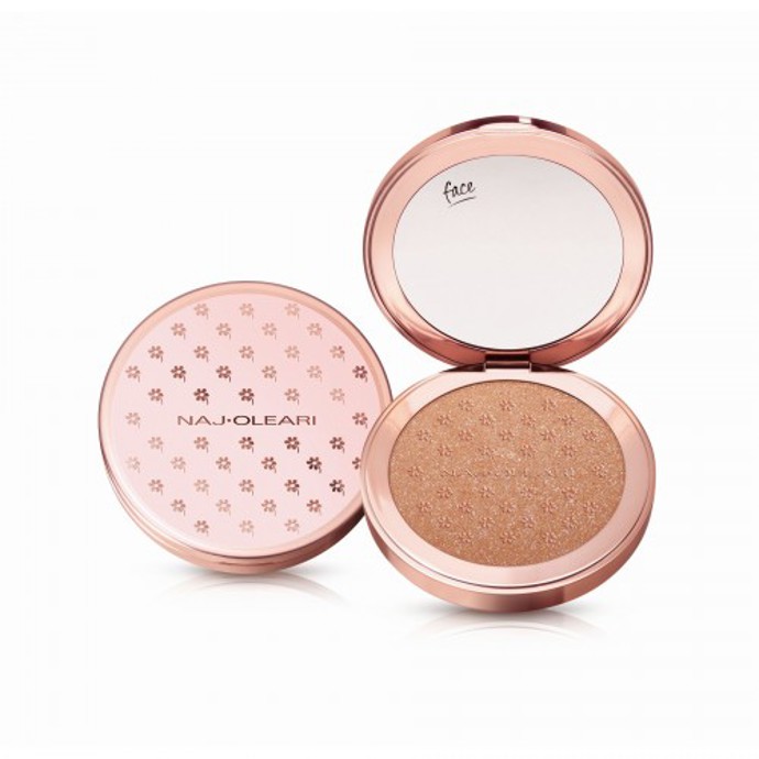 Fancy Sun Bronzer, Naj-Oleari, 720 Kč, FAnn
Fancy Sun Bronzer, Naj-Oleari, 720 Kč, FAnn