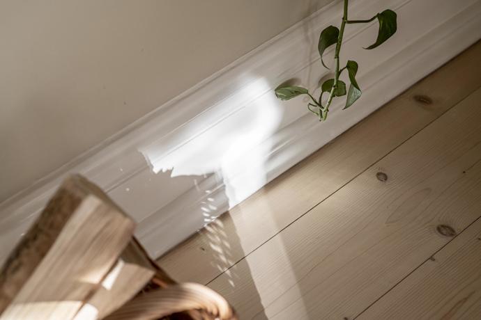 Interiér, který přímo křičí do světa, že je ztělesněním pozitivní nálady a domácí atmosféry. Jak toho jeho majitelé docílili? Stačilo se držet několika osvědčených tipů.
Interiér, který přímo křičí do světa, že je ztělesněním pozitivní nálady a domácí atmosféry. Jak toho jeho majitelé docílili? Stačilo se držet několika osvědčených tipů.