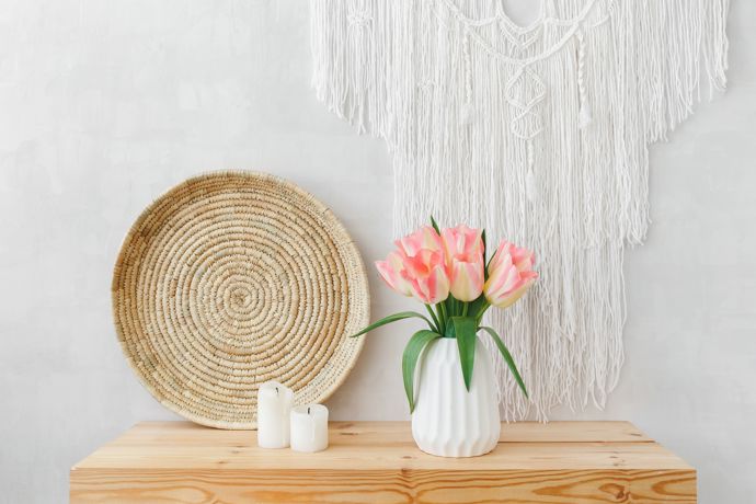 Milujete-li boho styl, pořiďte si závěs macramé na zeď. 
