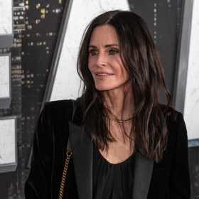 Courtney Cox se jednoduše nechtěla smířit s tím, že stárne.
