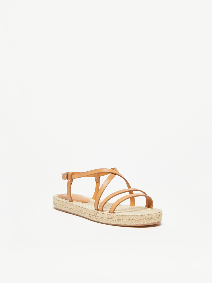 Weekend Max Mara, 6100 Kč
