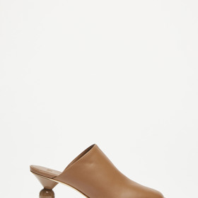 Weekend Max Mara, 10 500 Kč

