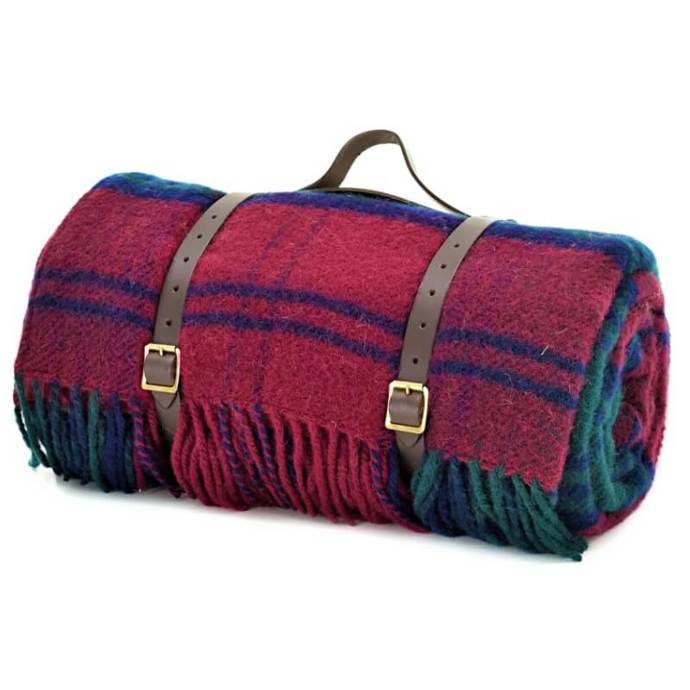 Pikniková vlněná deka Polo Lindsay, kožené popruhy,3 450 Kč, tweed.cz