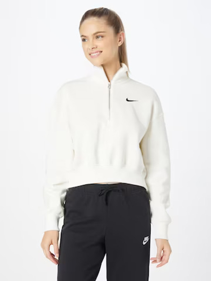 Bílá tenisová mikina, Nike, About You, 1 749 Kč
Bílá tenisová mikina, Nike, About You, 1 749 Kč