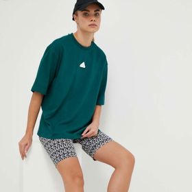 Značka šortek: Adidas
