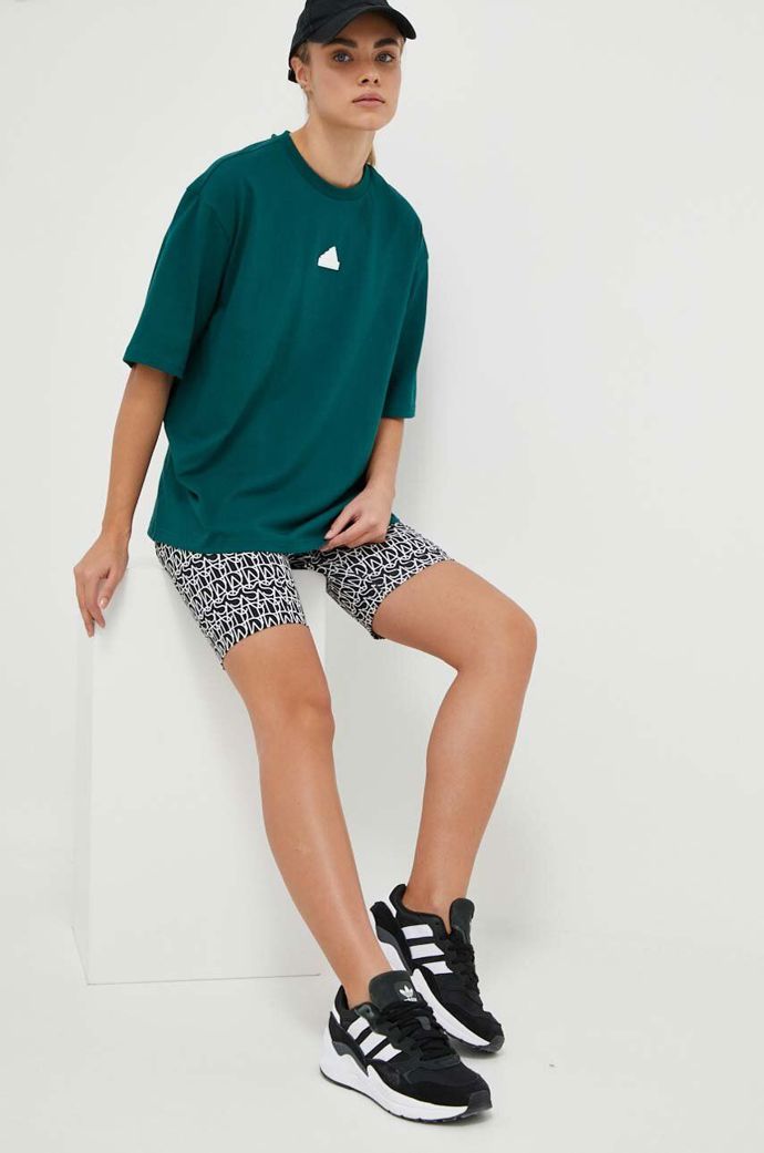 Značka šortek: Adidas
Značka šortek: Adidas