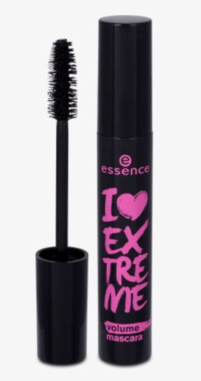 Řasenka I love extreme volume (Essence)

Pokud chcete řasenku za nízkou cenu, která za něco stojí, vyzkoušejte právě tuhle. Slibuje super objem, což dodrží. Trochu mě zklamala v tom, že řasy lehce slepuje, ale i tak je poměr cena - výkon naprosto v pořádku.

Doporučená cena: 99 Kč 
