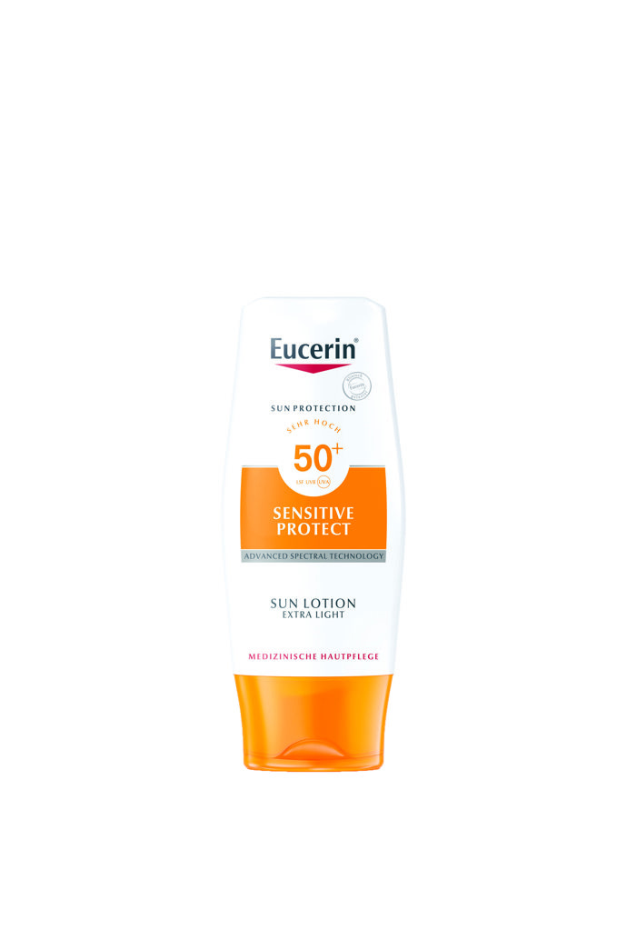 Extra lehké mléko na opalování Sensitive Protect SPF 50+, Eucerin, 150 ml, 619 Kč
