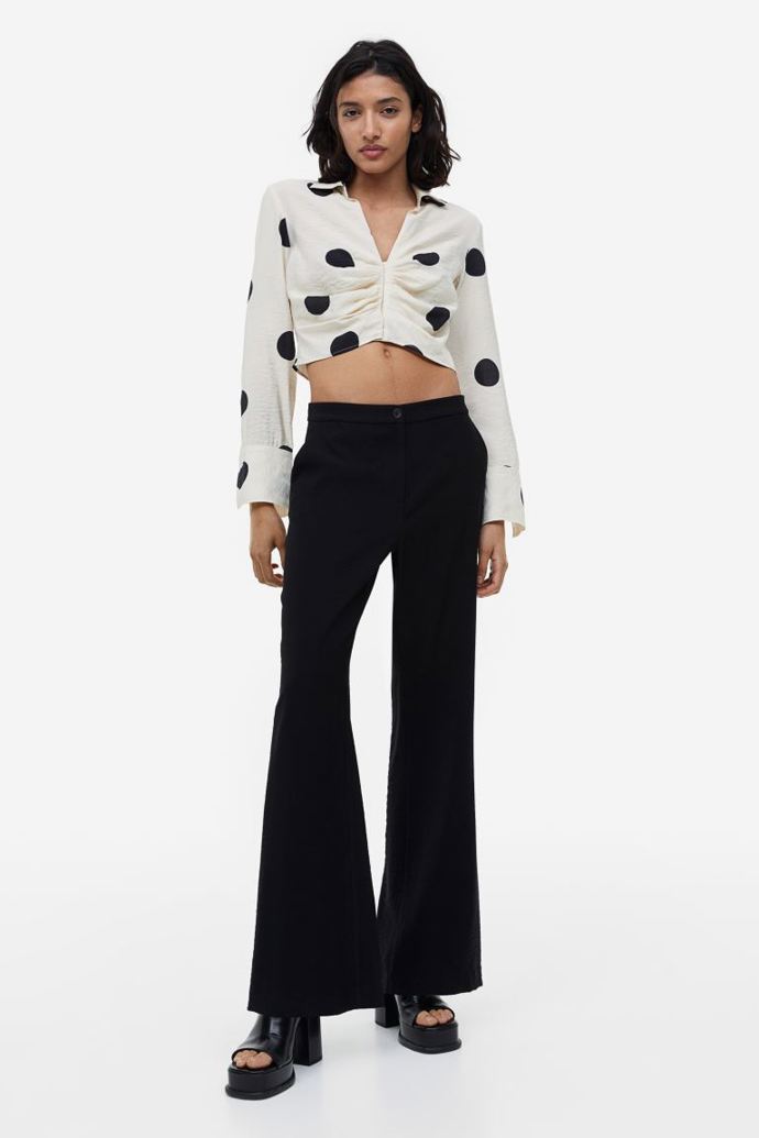 kalhoty flared, H&M, 699 Kč
kalhoty flared, H&M, 699 Kč