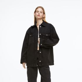 černá košilová bunda,  H&M, 999 Kč
