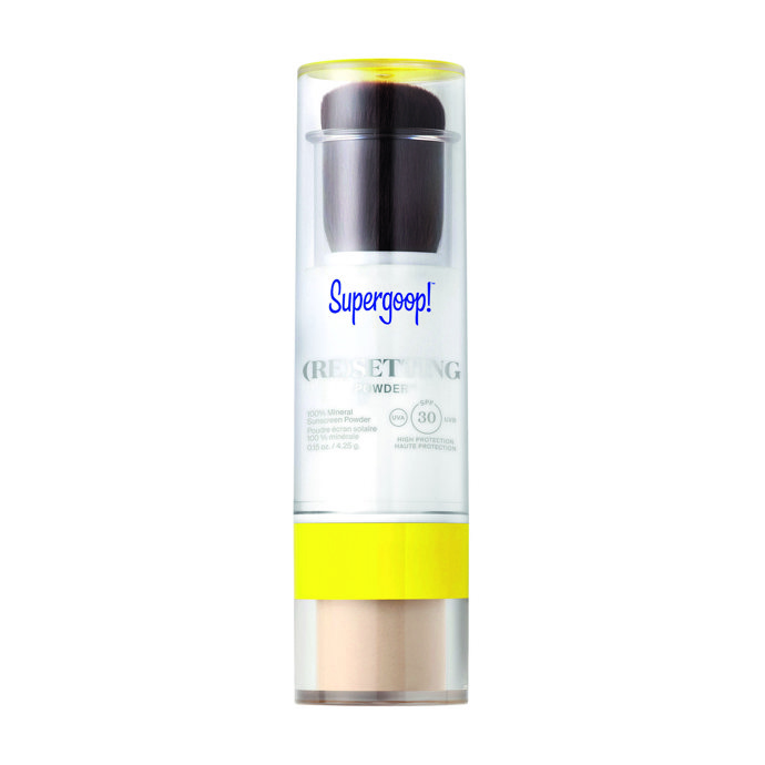 Pudr s ochranným faktorem (Re)Setting 100% Mineral Powder SPF 30, Supergoop!, 4,25 g, 820 Kč
