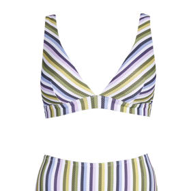Pruhované bikiny, horní díl, 398 Kč; spodní díl, 350 Kč; obojí C&A
