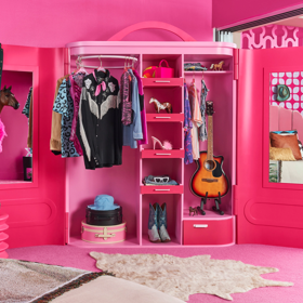 Galerie: Na návštěvě u Barbie a Kena Galerie: Na návštěvě u Barbie a Kena