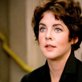 Stockard Channing si zahrála v Pomádě vůdkyni the Pink Ladies Betty Rizza. A zatímco to byla její nejikoničtější role, nebyla její nejúspěšnější.
