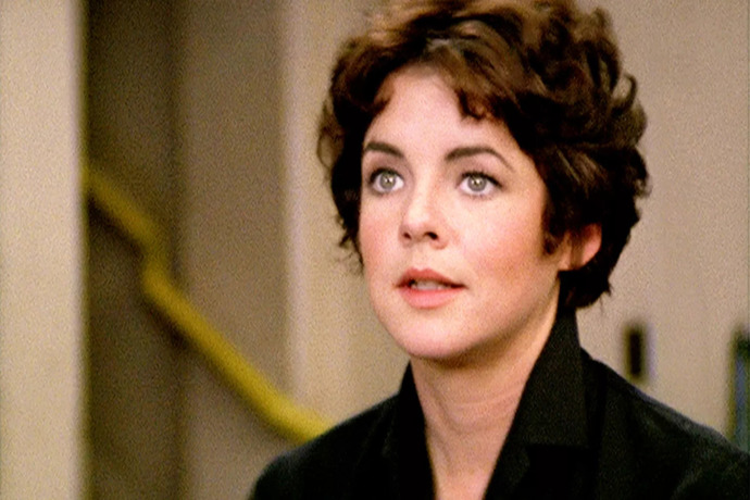 Stockard Channing si zahrála v Pomádě vůdkyni the Pink Ladies Betty Rizza. A zatímco to byla její nejikoničtější role, nebyla její nejúspěšnější.

