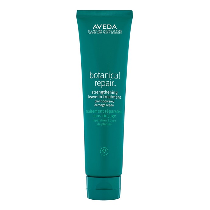 Bezoplachová regenerační kúra Botanical Repair Strengthening Leave-In Treatment, Aveda, 910 Kč
Bezoplachová regenerační kúra Botanical Repair Strengthening Leave-In Treatment, Aveda, 910 Kč