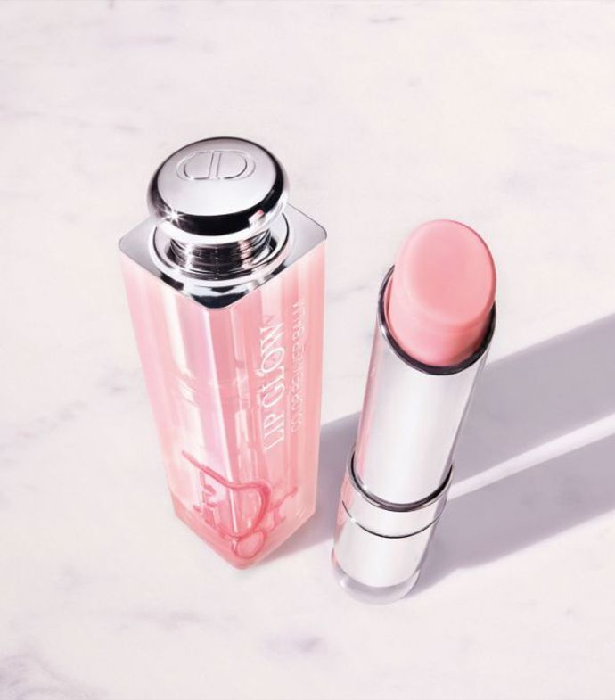 Hydratační balzám na rty Dior Addict Lip Glow, Dior Backstage, 1130 Kč
Hydratační balzám na rty Dior Addict Lip Glow, Dior Backstage, 1130 Kč