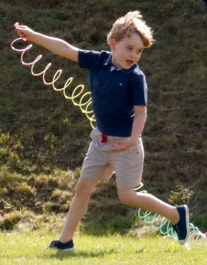 2018
Život je hra. S tím souhlasí i princ George.
2018
Život je hra. S tím souhlasí i princ George.