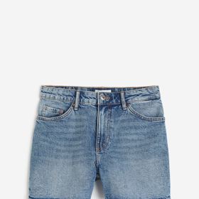 H&M, 699 Kč
