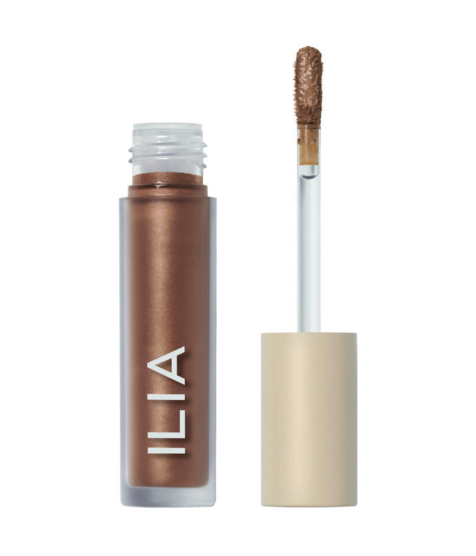 Tekuté oční stíny Liquid Powder Chromatic Eye Tint, Ilia, 3,5 ml, 830 Kč
Tekuté oční stíny Liquid Powder Chromatic Eye Tint, Ilia, 3,5 ml, 830 Kč