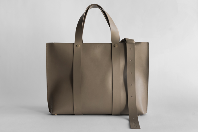 Kožená kabelka Leather Work Bag, PBG, 9900 Kč
Kožená kabelka Leather Work Bag, PBG, 9900 Kč