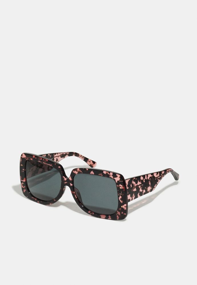 Erdem, 6960 Kč, Zalando
Erdem, 6960 Kč, Zalando