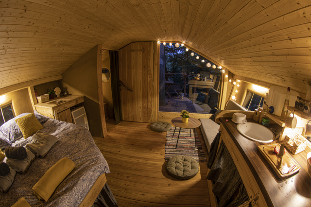 Interiér Treehouse Zvičina