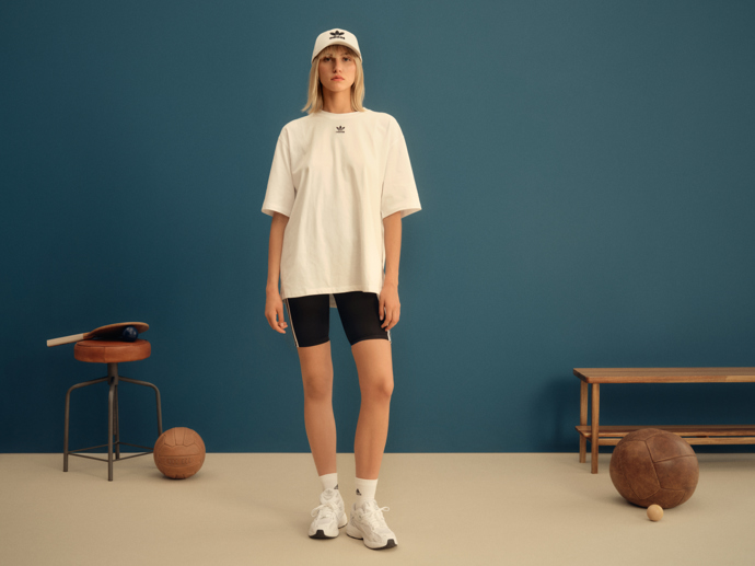 Na hodinu tělocviku, do fitka nebo na procházku? Minimalistický athleisure styl se hodí hned na několik příležitostí.
