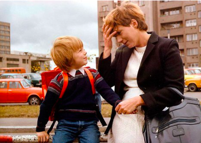 Martin Šotola jako Honzík s Danou Syslovou jako maminkou ve filmu Bota jménem Melichar
Martin Šotola jako Honzík s Danou Syslovou jako maminkou ve filmu Bota jménem Melichar