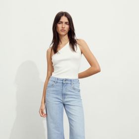 Světlé džíny s vysokým pasem, H&M, 799 Kč

Během Dnů Marianne platí při nákupu nad 800 Kč sleva pro členy věrnostního programu H&M Hello Member sleva 20 %.

