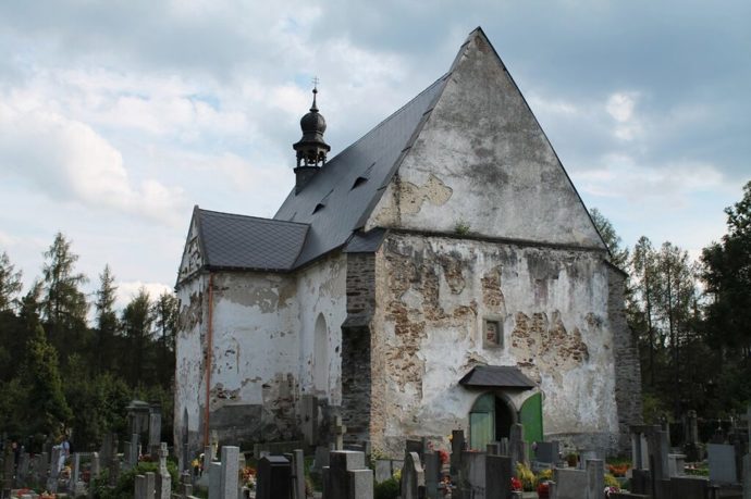 Velhartický hřbitov
