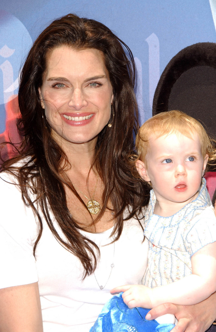 V roce 2006 přivítali Brooke Shields a její manžel Chris Henchy svou dceru Grier, když byla herečce 40 let. Na snímku je Brooke a její dcera na snímku z roku 2007.
