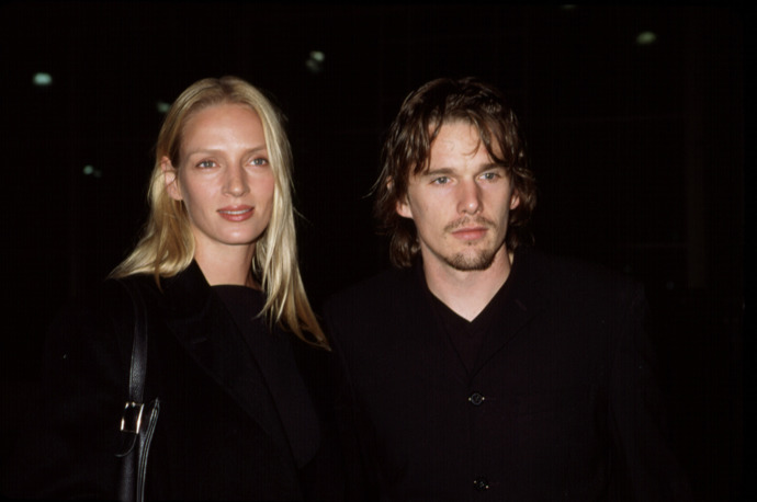 Uma Thurman prošla dvěma manželstvími a z druhého z nich s Ethanem Hawke (na fotce) má dvě děti. 
