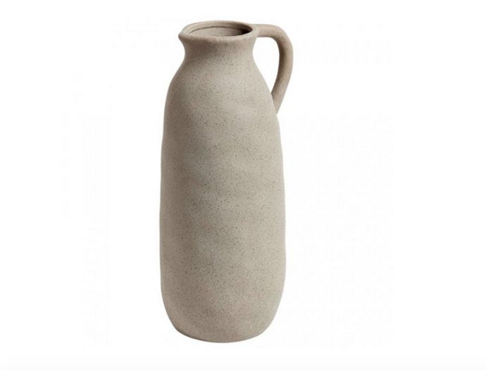 Béžová keramická váza Kave Home Yandi 35,5 cm.

1 567 Kč, www.designovynabytek.cz
