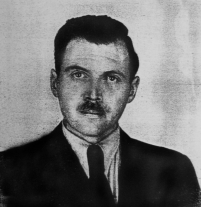 Tuto fotografii používal Josef Mengele v roce 1954 na falešných dokladech v Argentině, kde mnoho let žil a utíkal před spravedlností.
Tuto fotografii používal Josef Mengele v roce 1954 na falešných dokladech v Argentině, kde mnoho let žil a utíkal před spravedlností.