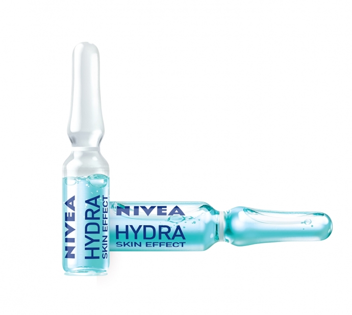 Intenzivní hydratační 7denní kúra Hydra Skin Effect, Nivea, 420 Kč
Intenzivní hydratační 7denní kúra Hydra Skin Effect, Nivea, 420 Kč
