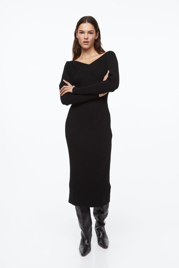 Šaty bodycon z kašmírové směsi, H&M, 3999 Kč

Během Dnů Marianne můžete v H&M využít slevu 20 % při nákupu na 800 Kč. Platí pro členy věrnostního programu H&M Hello Member.
