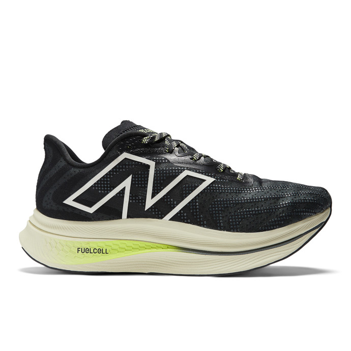 Sportovní obuv FuelCell SuperComp Trainer, New Balance, 5999 Kč
Sportovní obuv FuelCell SuperComp Trainer, New Balance, 5999 Kč