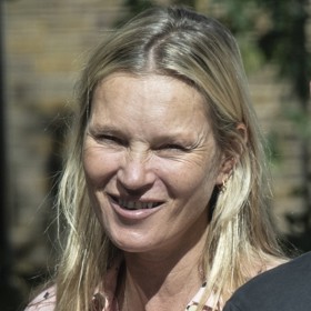Kate Moss během let