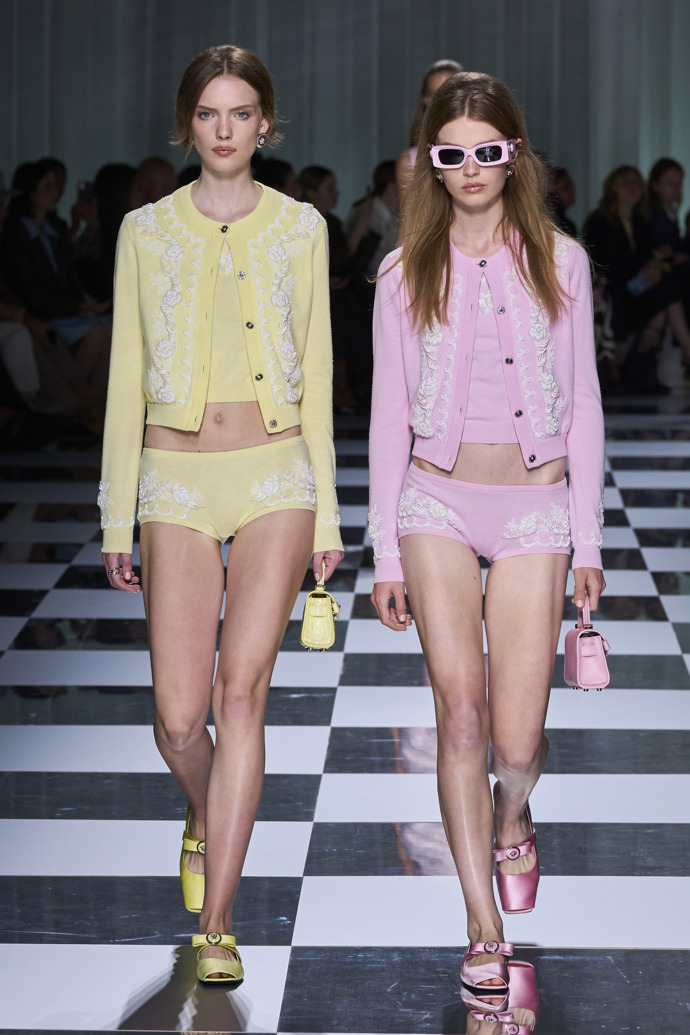 Versace
Versace
