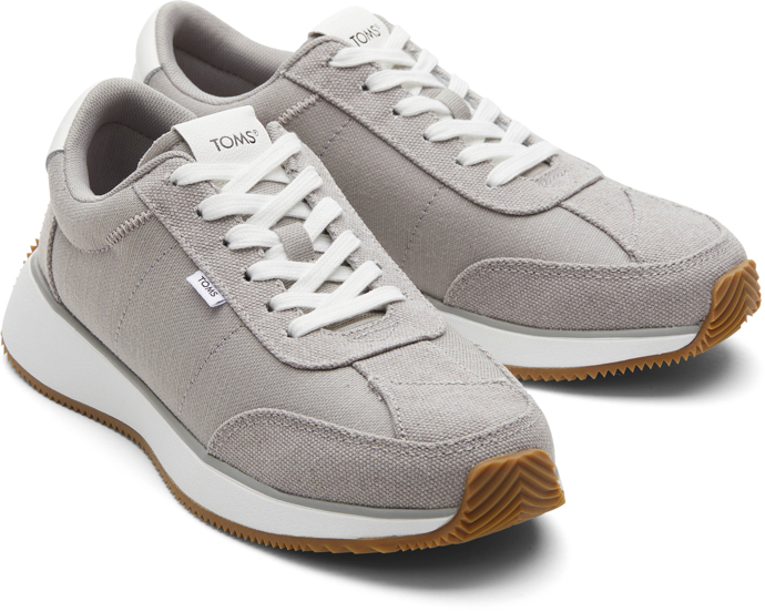 Toms, 2999 Kč, urbanlux.cz
Toms, 2999 Kč, urbanlux.cz