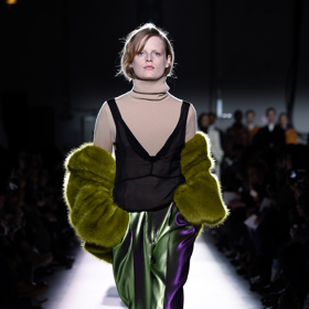 V dětství podstoupila několik operací, jejichž cílem bylo jediné – udělat z Hanne Gaby ženu.
